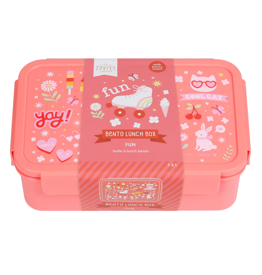 roze bento lunchbox voor meisjes met lieflijk desgn op de deksel