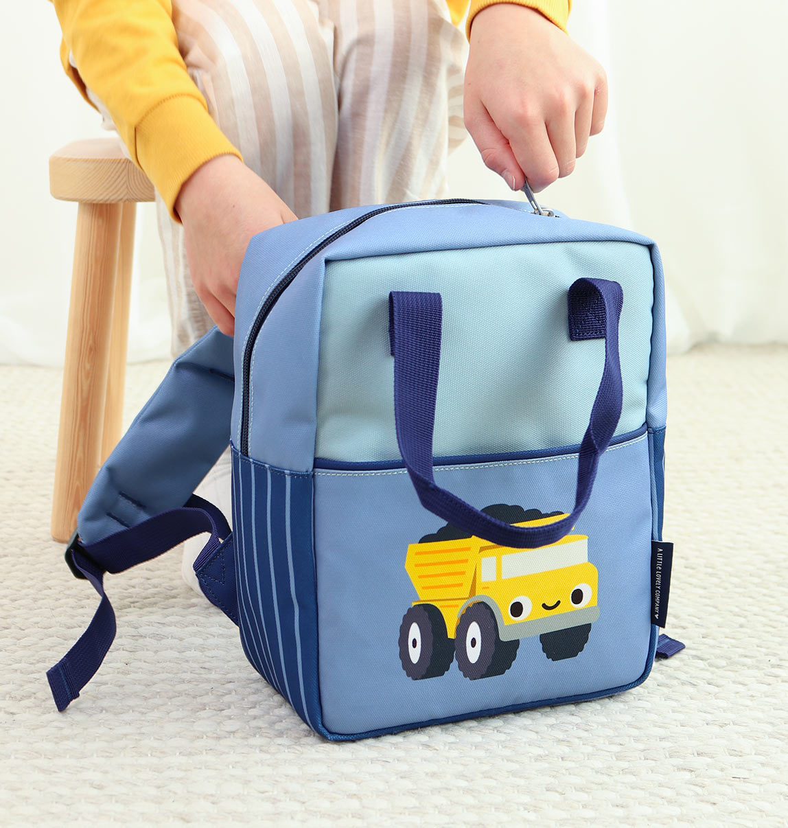 Kleiner Rucksack: Kipplaster
