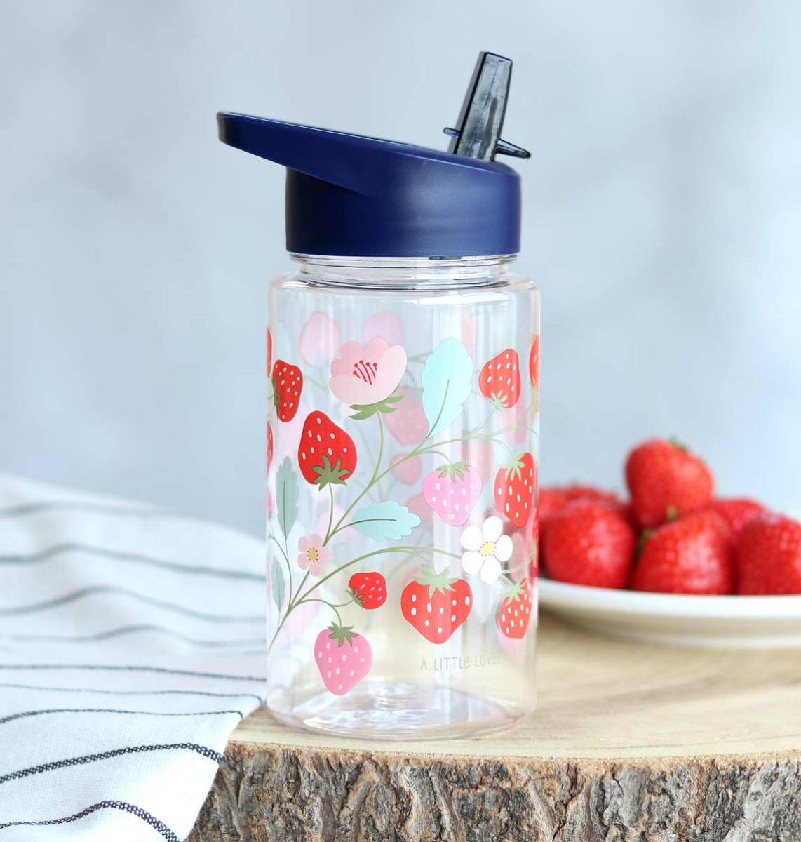 Trinkflasche: Erdbeeren